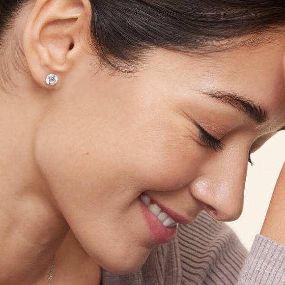 2.6 ct. 3 Prong Martini Brilliant Round Cut Diamond Stud Earrings - Picture 2 of 15